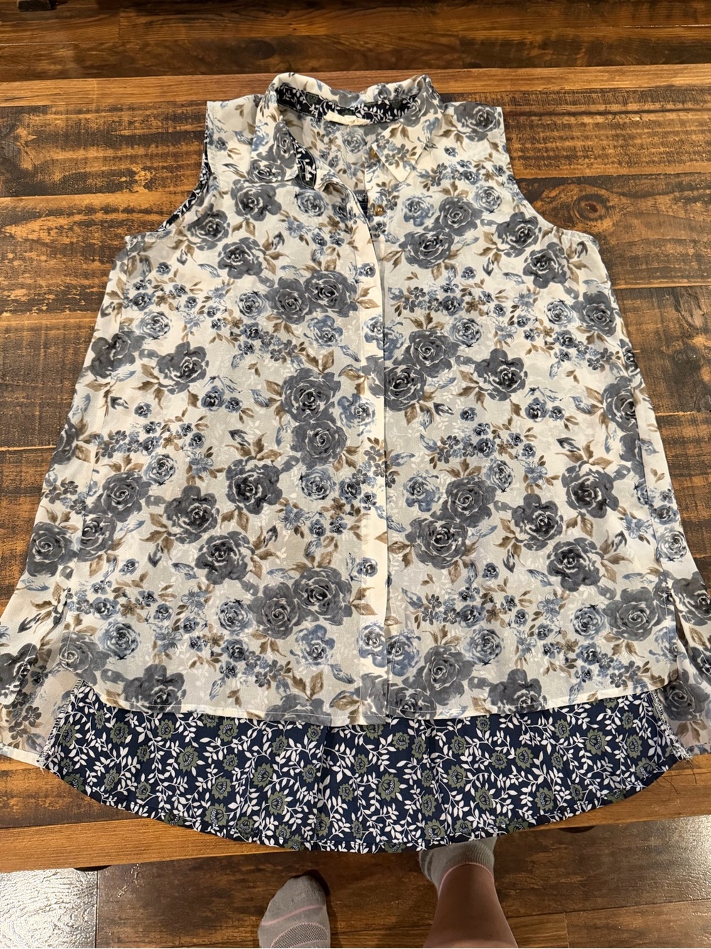 Cream and Blue Floral Sleeveless Button-Front Camisole